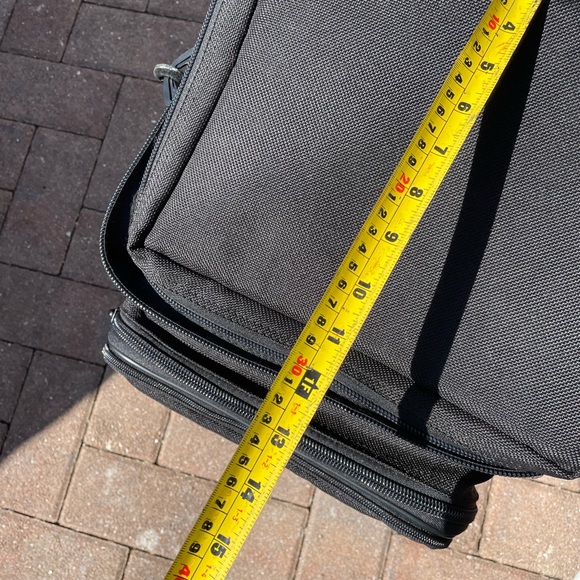 Wine bottle mover - Picture 9 of 13